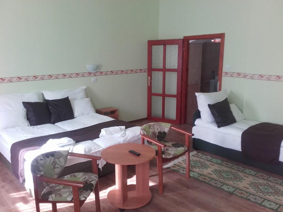 Reka Vendeghaz Hotel โทไก ภายนอก รูปภาพ